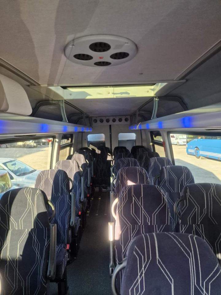 Location fourgon Iveco Daily Étréchy